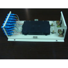 wall mounted terminal box 24 fibers with pigtails and adapters